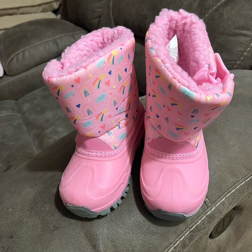 Pink Mid-Calf Boots with Fluffy Lining on